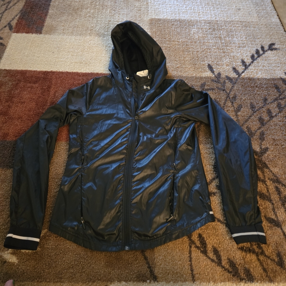 NWOT Under Armour Rain Repllent Hooded Jacket Size XSmall Black
